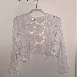 Dizzy Lizzy white floral cropped cardigan